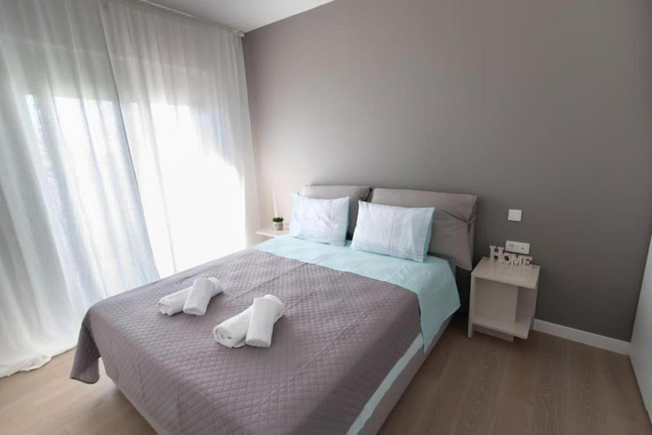 Bright Apartment In The New Building أثينا المظهر الخارجي الصورة